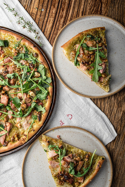 SMOKED HAM, WALNUT AND TRUFFLE HONEY PIZZA
&ndash; Manuka Royale